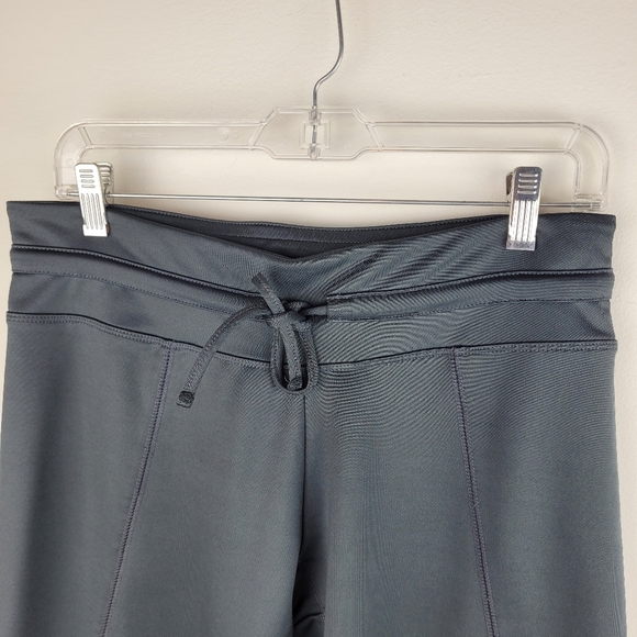Nike gray FITDRY flare capri stretch pants paper bag tie front yoga sporty S 4/6 - Picture 9 of 10